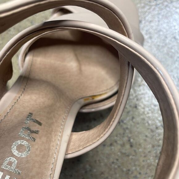 Report Livy Nude Patent Leather Platform Heels 7 - Picture 6 of 12